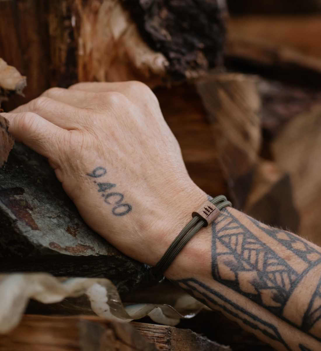 Wald | Nussholz Paracord Armband von Rad&Rucksack - Ansicht 4