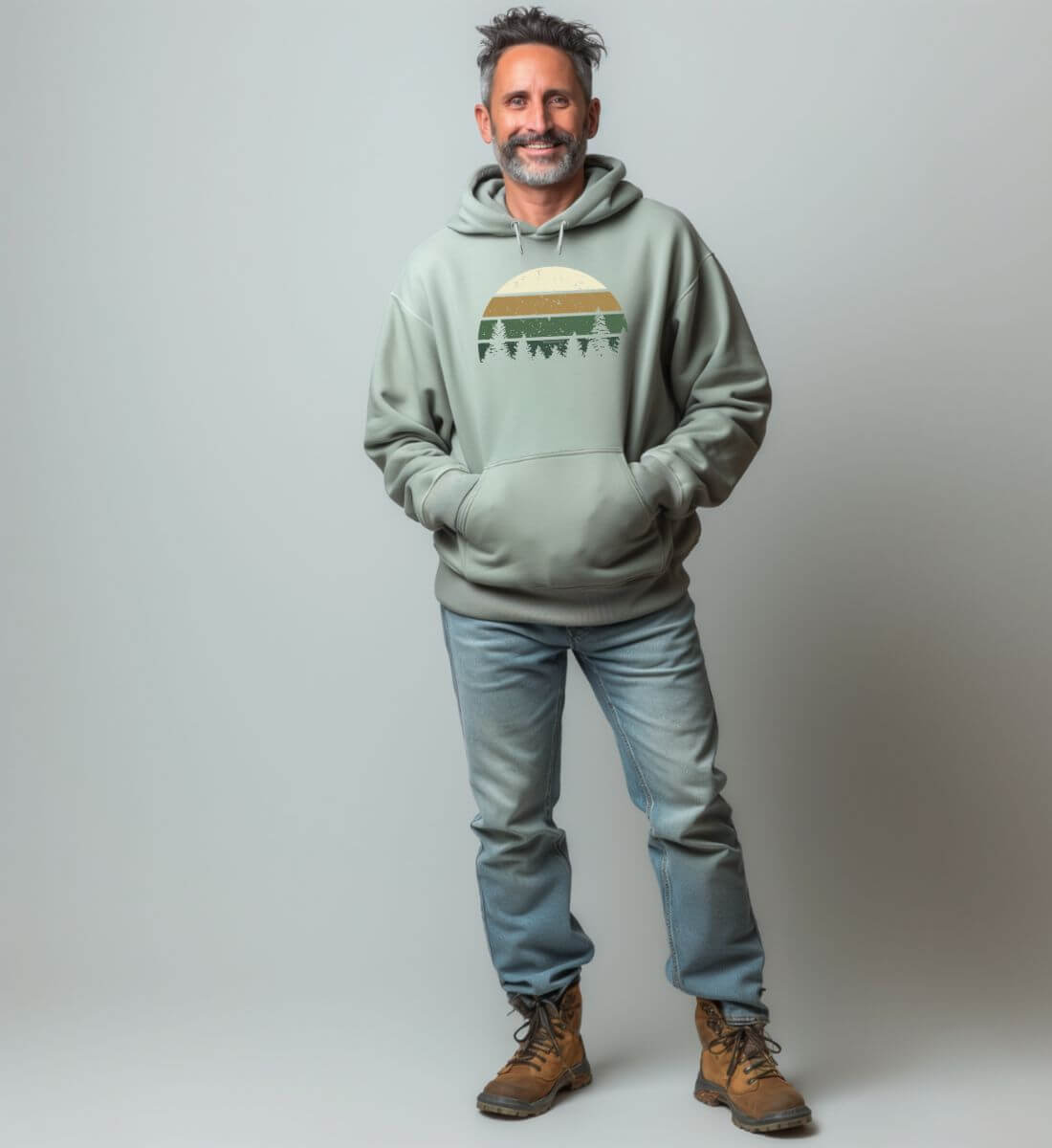 Wald | Unisex Organic Hoodie von Rad&Rucksack - am Model präsentiert