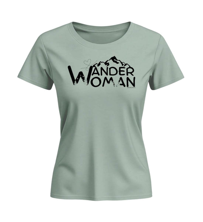 Wandershirt Damen Große Größen Tailliert „Wander Woman“ in Salbeigrün (Aloe) – Produktbild von Rad&Rucksack