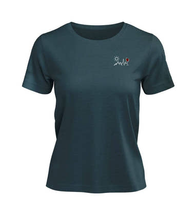 Wein Berg Herzschlag Besticktes Bio T-Shirt in Blaugrün (Stargazer) – Produktbild (100% Bio-Baumwolle) von Rad&Rucksack