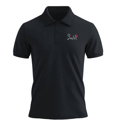 Wein Berg Herzschlag Poloshirt Schwarz – Produktbild (240 g/m² Bio-Piqué mit Stick) von Rad&Rucksack