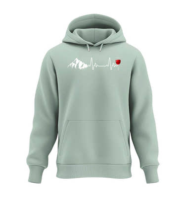 Wein Berg Herzschlag Kapuzenpullover in Salbeigrün (Aloe) – Produktbild (350 g/m² Bio-Baumwolle) von Rad&Rucksack